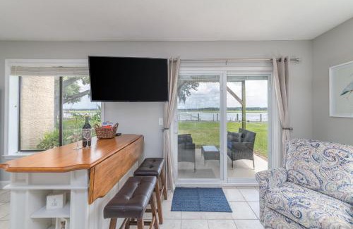 Beaufort Apartment | Beaufort's Blue Heron Hideaway on Battery Creek