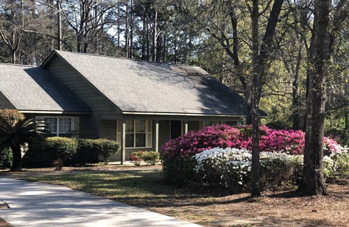 Beaufort House | Beaufort, SC 15 min. to Parris Island, SC Marine Graduation or a great get away!