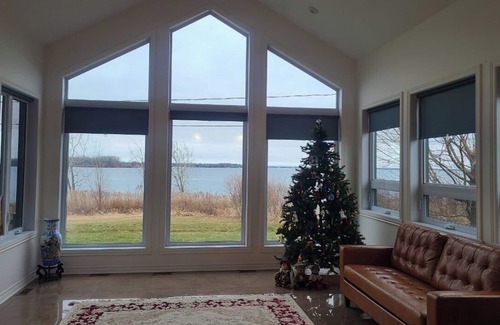 Salaberry De Valleyfield House | Beautiful spacious river view house, direct access to regional park