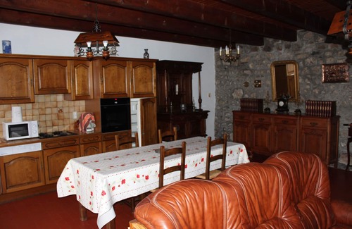 Saint-Bonnet-pres-Orcival House | Beautiful House for 4 person to Rent in saint Bonnet Pres Orcival