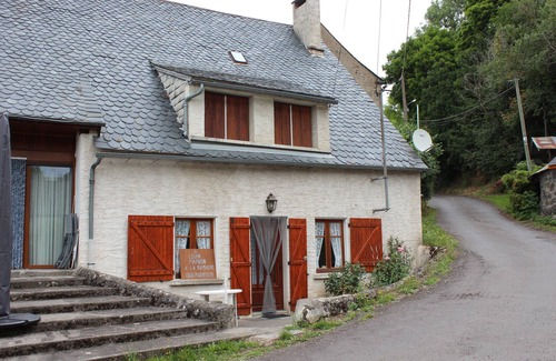 Saint-Bonnet-pres-Orcival House | Beautiful House for 4 person to Rent in saint Bonnet Pres Orcival