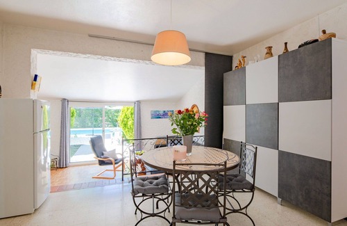 Saint-Cezaire-sur-Siagne Villa | Beautiful private villa for 4 guests with WIFI, private pool, TV, terrace and parking