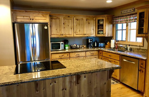 Lake Almanor Country Club House | Beautiful Lakefront Home in LACC-Spectacular Views! Private Dock/Buoy