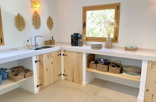 Sant Josep de sa Talaia House | Beautifully renovated vila 2 steps from the beach (max 8 adults or 6 adults and 4 children)