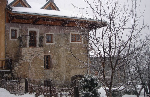 Novallay Ski Chalet | Beautifully restored chalet - ideal for 3 Valleys skiing
