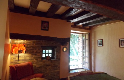 Saint-Sauveur-en-Puisaye Other | Beautiful house in the woods on paths Colette
