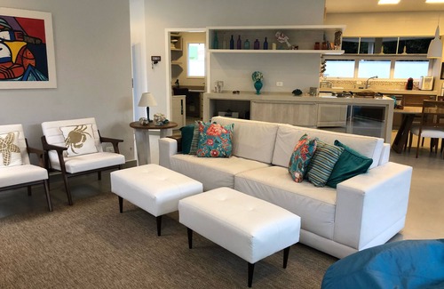 Costa do Sol House | Beautiful Beach House in Gated Community with 5 Bedrooms. Sleeps 13 People!