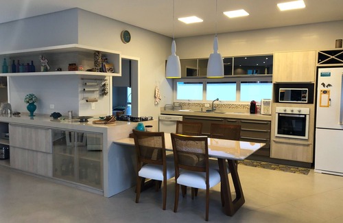 Costa do Sol House | Beautiful Beach House in Gated Community with 5 Bedrooms. Sleeps 13 People!