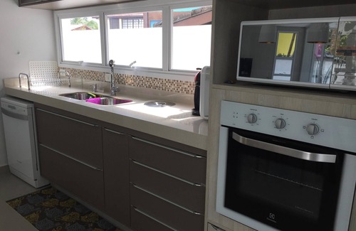 Costa do Sol House | Beautiful Beach House in Gated Community with 5 Bedrooms. Sleeps 13 People!