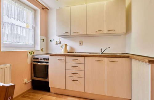 Svoboda nad Upou Apartment | Beautiful apartment for 4 people with WIFI, TV, patio, pets allowed and parking