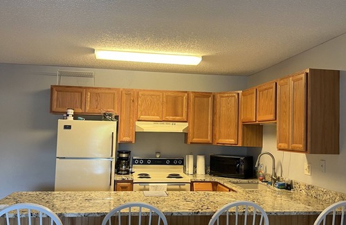 Village of Four Seasons Condo | Beautiful condo right on the lake! Located in Southwood Shores.