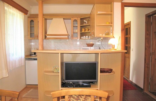 Zabrodi House | Beautiful private villa for 4 people with WIFI, TV, terrace, panoramic view and parking