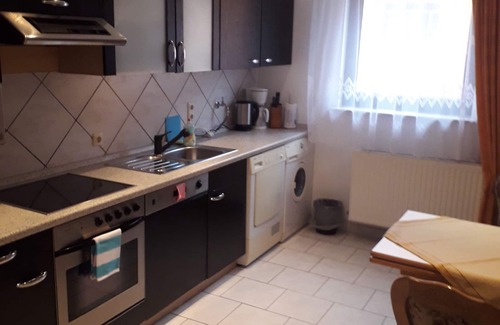Region Hannover District Apartment | Beautiful 2 bedroom apartment right on the lake