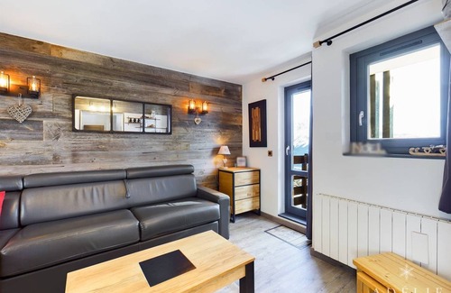 La Rosiere Apartment | Beautiful renovation just nearby the ski slopes for 6/7 people