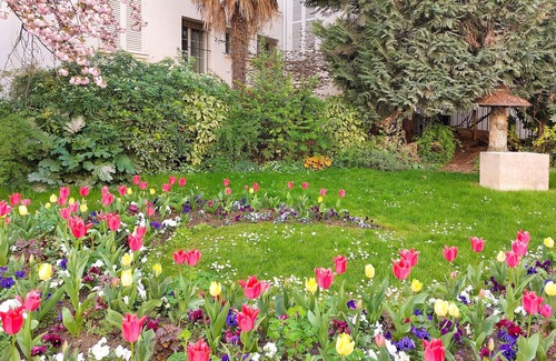 Les Pavillons-sous-Bois Apartment | Beautiful apartment in Les Pavillons-sous-Boi