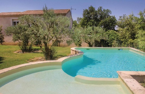 Saint-Paul-Trois-Chateaux House | Beautiful home in St Paul Trois Chteaux with 3 Bedrooms, WiFi and Outdoor swimming pool