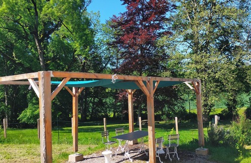 Villeneuve-sous-Pymont Bed & Breakfast | Beautiful place in nature for familles and friendship !