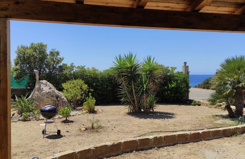 Isola di Capo Rizzuto Apartment | Beautiful apartment in a villa between the sea and the lighthouse