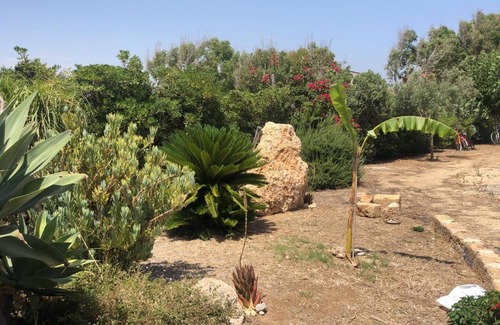 Isola di Capo Rizzuto Apartment | Beautiful apartment in a villa between the sea and the lighthouse