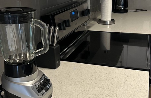 Cumberland Apartment | Beautiful 1 Bdrm short walk to Truist Park