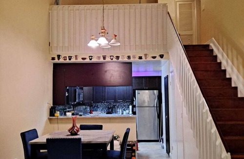 North Lauderdale House | Beautiful 1 bedroom in house over looking lake in a quiet community.