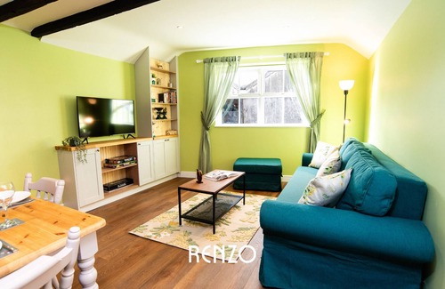 Stoke Bardolph Cottage | Beautiful 1-bed Cottage in Nottingham by Renzo, Stunning Countryside Location!