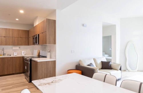 Wilshire Center Apartment | Beautiful 1 Bed in LA (ID242)