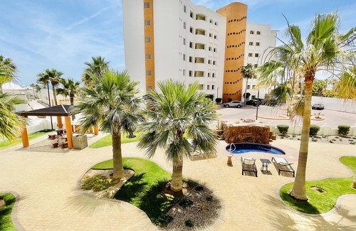 Centro Condo | Beautiful 1 Bedroom Condo on the Sea of Cortez at Las Palmas Resort Bn-203b Studio Condo by Redawning