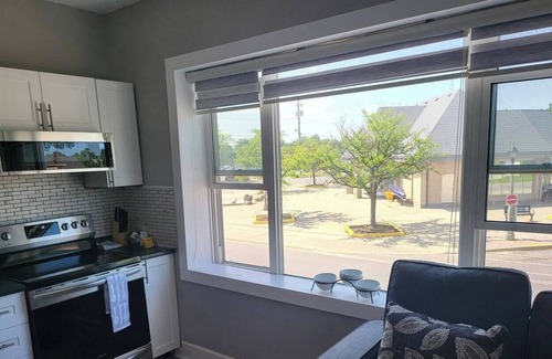 Welland Apartment | Beautiful 1 Bedroom apartment in downtown Welland