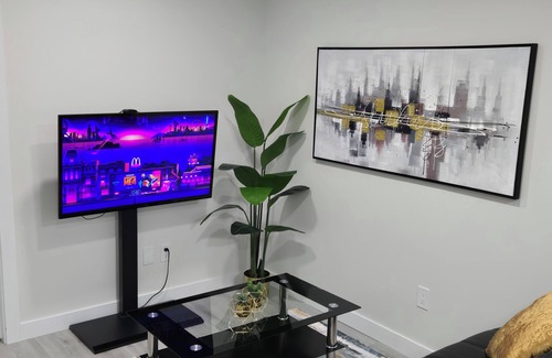 Beaumont Apartment | Beautiful 1 bedroom basement suite near Edmonton (YEG) airport