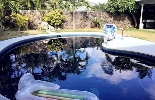 Kailua House | Beautiful 1-bedroom house in charming Kailua with AC, WiFi and private pool