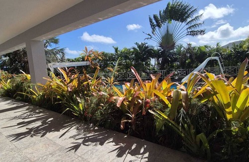 Frigate Bay Apartment | Beautiful 1-bedroom apartment in Frigate Bay with Caribbean View and pool