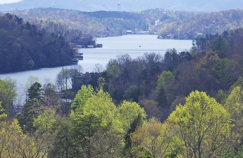 Lake Lure Apartment | Beautiful 1 bedroom unit at resort, sleeps 4