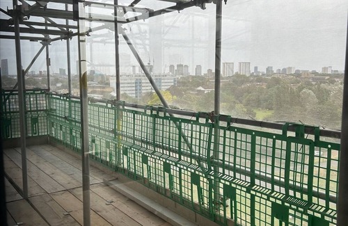 Tower Hamlets Apartment | Beautiful 1 Bedroom with Balcony Near Mile End