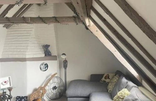 Ware House | Beautiful 1600’s loft apartment.