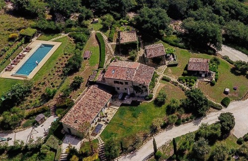 Montelovesco Cottage | Beautiful 16th Century Stone Cottages to Rent
