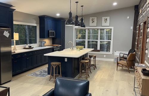 Winston - Salem Cabin | Beautiful 1800’s Cabin with newly renovated addition. WFU only 5 miles away.