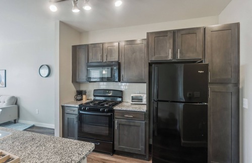 Willowbrook Apartment | Beautiful 1Bd Apt I Properties by Preston