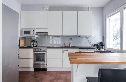 Lahti Apartment | Beautiful 1BR Apartment near Lahti Center with Free Parking