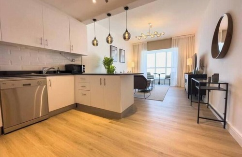 Al Sufouh Apartment | Beautiful 1BR Apartment with Full Seaview
