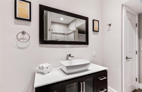 Downtown Harrisburg Apartment | Beautiful 1BR in Perfect Downtown Location