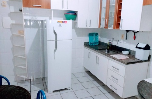 Praia do Morro Apartment | Beautiful 1st floor apartment facing the sea, on Avenida Praiana, one hundred meters from Morro beach.