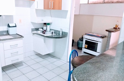 Praia do Morro Apartment | Beautiful 1st floor apartment facing the sea, on Avenida Praiana, one hundred meters from Morro beach.