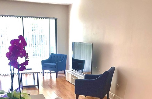 Jupiter Condo | Beautiful 1st floor beach Jupiter condo on canal