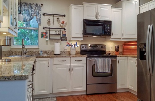 St. Petersburg - Clearwater House | Beautiful 2/1 St. Pete Home
