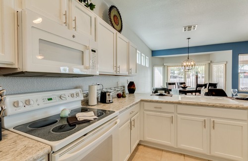 Springfield House | Beautiful 2/2 in Springfield Chandler 55+community 30 night min