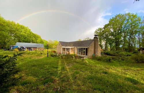 Well House | Beautiful 2.5 ha Estate With Forest, Sauna, hot tub