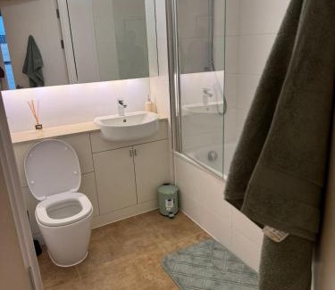 Stratford Apartment | Beautiful 2 BD spacious Apt in Stratford City