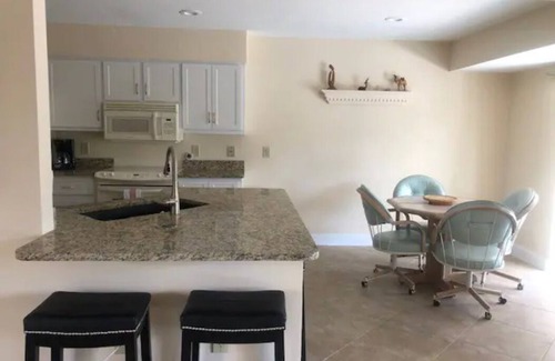 Lochmoor Waterway Estates House | Beautiful 2-bedroom ranch with pool on the water!