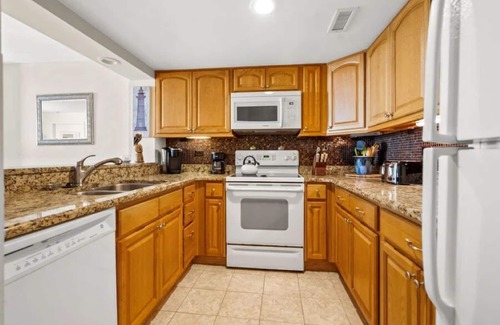 Briarcliffe Acres Condo | Beautiful 2 bed-2 bath Oceanfront condo! North Tower~7th floor!